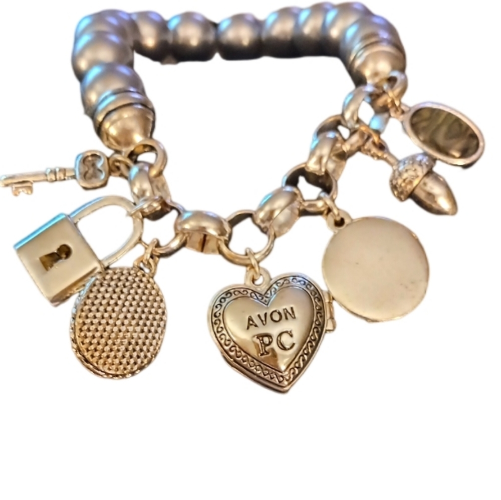 Charm bracelet